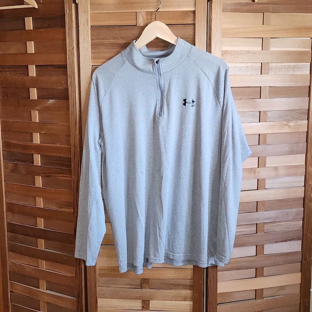 Under Armour Long Sleeve Gray Shirt 1/4 Zip Pull Over Shirt Men XL Polyester